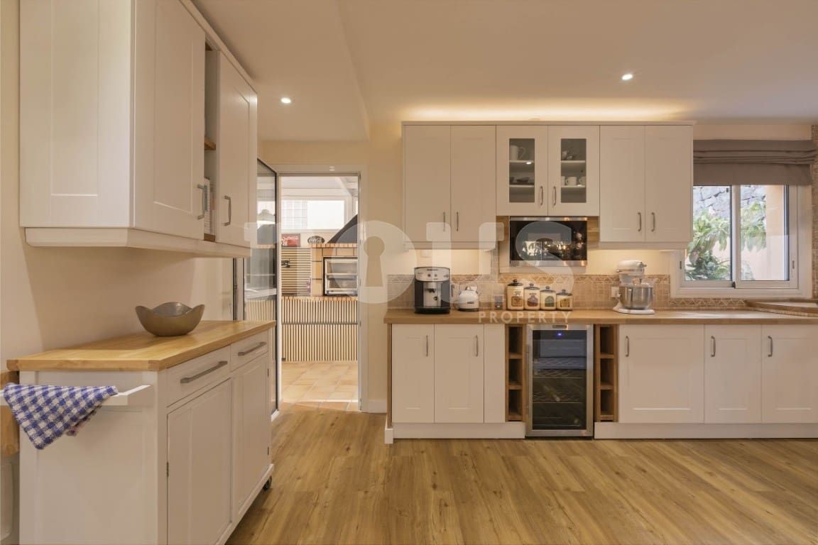 4 sypialnia Willa na sprzedaż w Puerto Santiago z basenem - 1 125 000 € (Ref: 9469894)