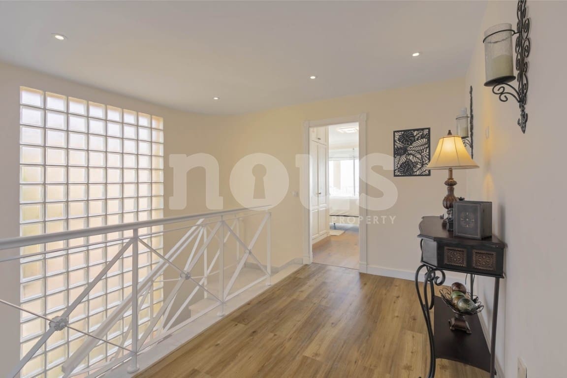 4 sypialnia Willa na sprzedaż w Puerto Santiago z basenem - 1 125 000 € (Ref: 9469894)