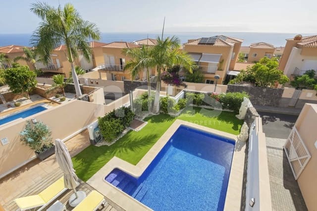 4 sypialnia Willa na sprzedaż w Puerto Santiago, Santiago del Teide z basenem - 1 125 000 € (Ref: 9469894)