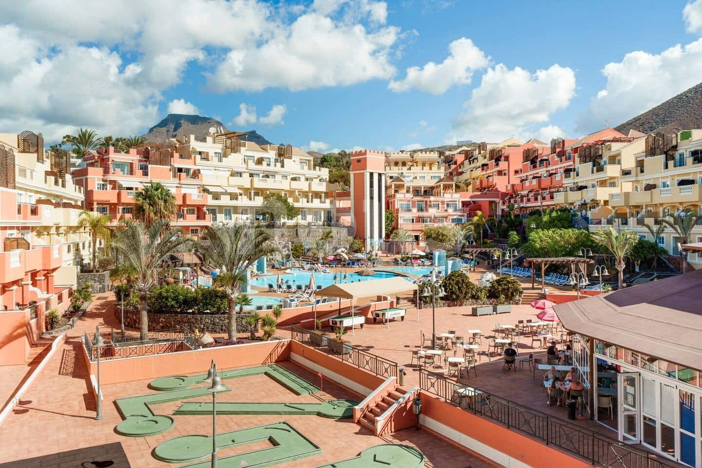 2 Zimmer Apartment zu verkaufen in Los Cristianos mit Pool - 290.000 € (Ref: 9469895)