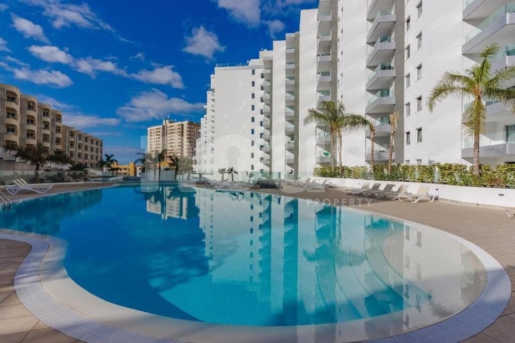 3 makuuhuone Huoneisto myytävänä paikassa Playa Paraiso mukana uima-altaan - 690 000 € (Ref: 9490870)