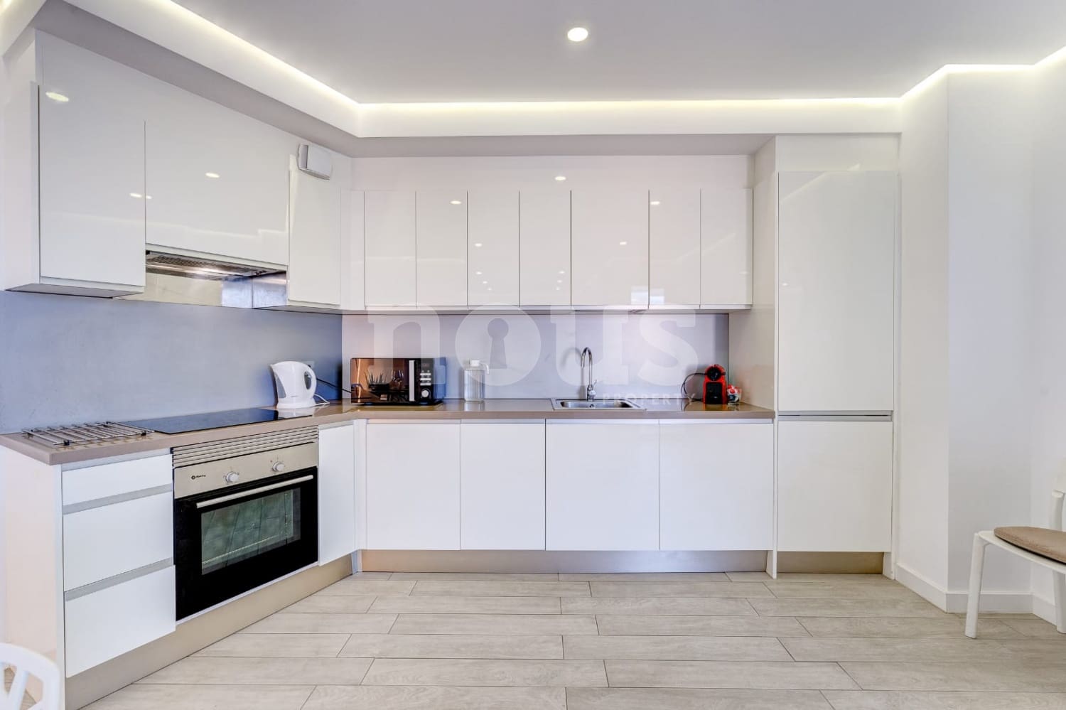 3 makuuhuone Huoneisto myytävänä paikassa Playa Paraiso mukana uima-altaan - 690 000 € (Ref: 9490870)