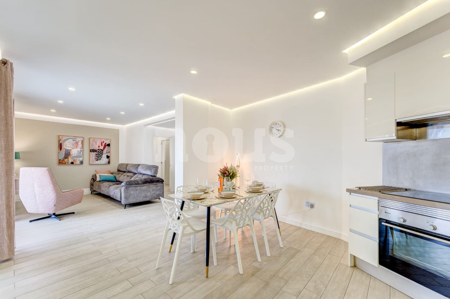 3 makuuhuone Huoneisto myytävänä paikassa Playa Paraiso mukana uima-altaan - 690 000 € (Ref: 9490870)