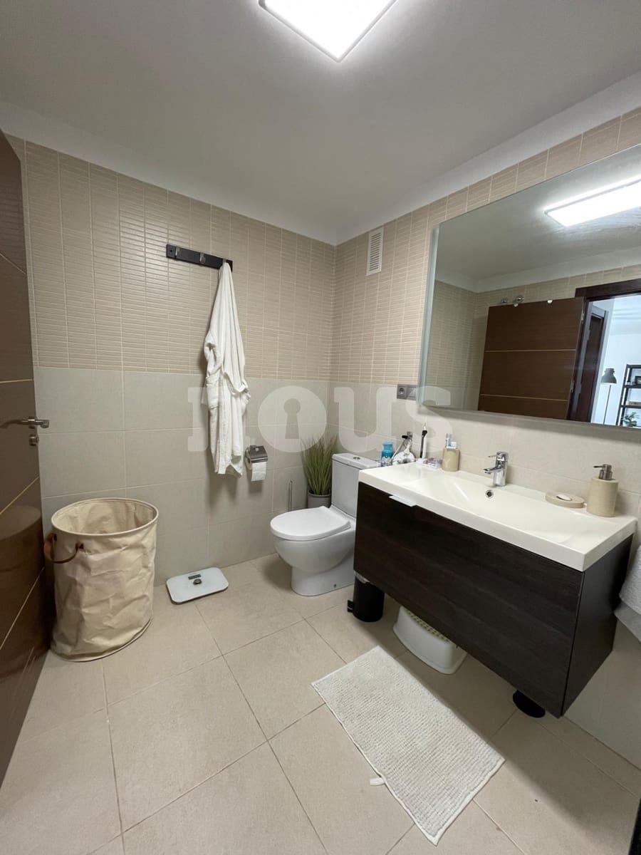 2 makuuhuone Kattohuoneisto myytävänä paikassa Playa Paraiso mukana uima-altaan - 550 000 € (Ref: 9579012)