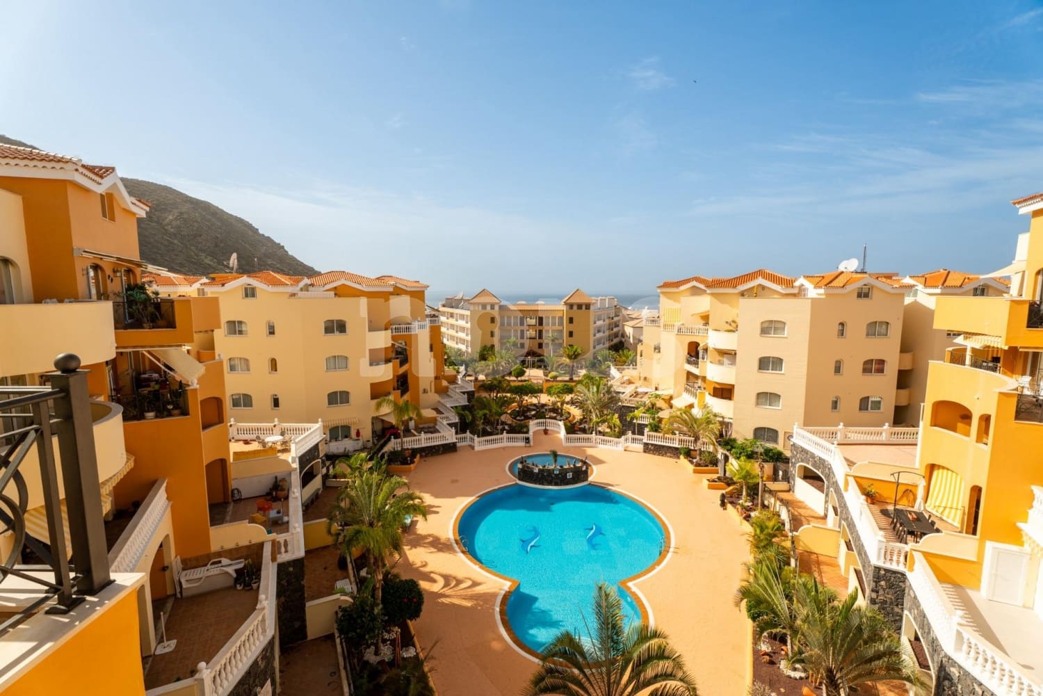 2 sypialnia Penthouse na sprzedaż w Los Cristianos z basenem - 587 000 € (Ref: 9593297)