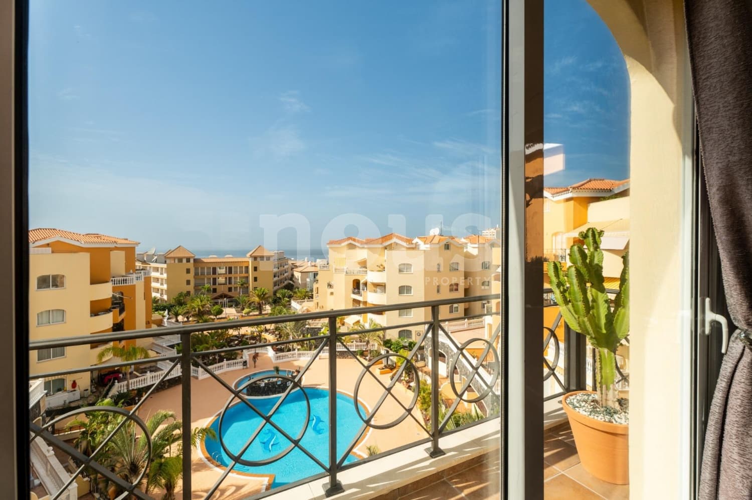 2 sypialnia Penthouse na sprzedaż w Los Cristianos z basenem - 587 000 € (Ref: 9593297)