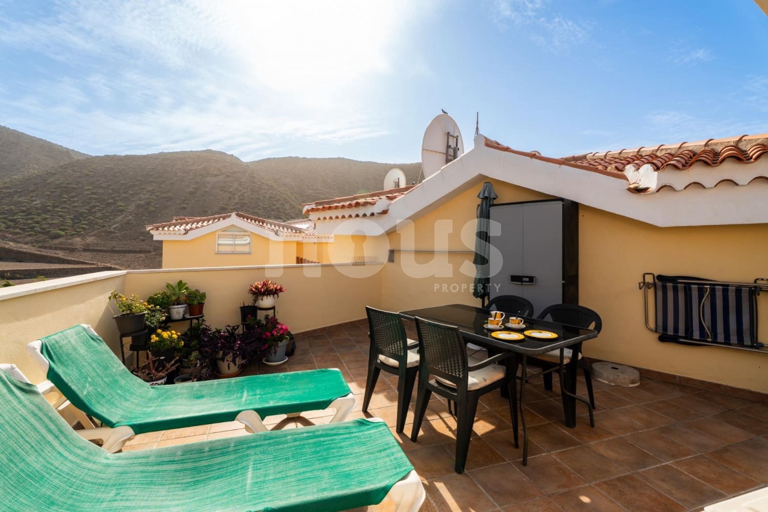 2 sypialnia Penthouse na sprzedaż w Los Cristianos z basenem - 587 000 € (Ref: 9593297)