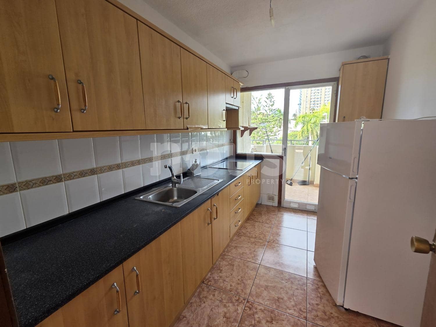 2 Zimmer Apartment zu verkaufen in Los Cristianos mit Pool - 380.000 € (Ref: 9593298)