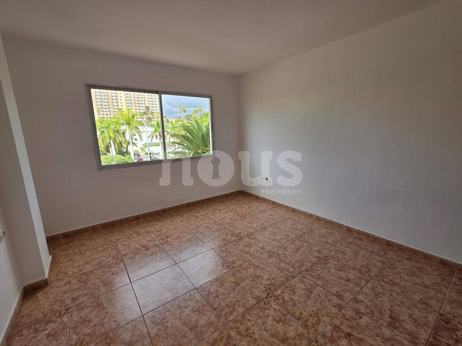 2 Zimmer Apartment zu verkaufen in Los Cristianos mit Pool - 380.000 € (Ref: 9593298)