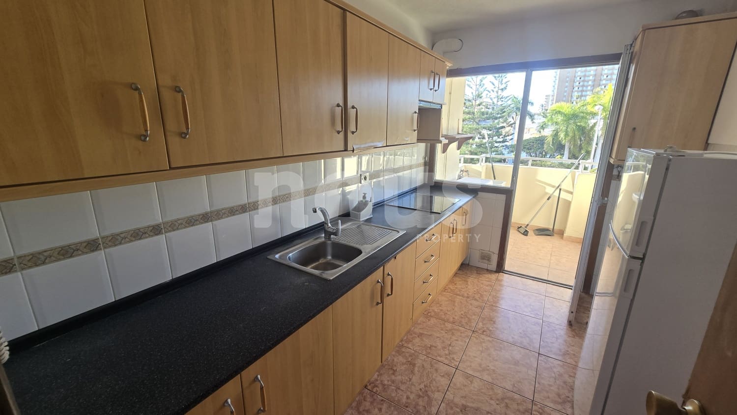 2 bedroom Apartment for sale in Los Cristianos with pool - € 380,000 (Ref: 9593298)