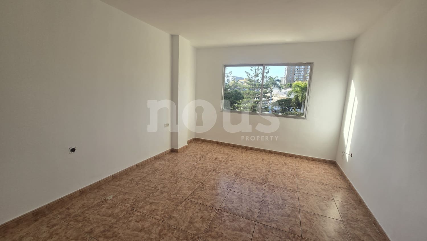 2 bedroom Apartment for sale in Los Cristianos with pool - € 380,000 (Ref: 9593298)