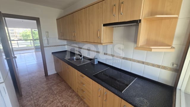 2 makuuhuone Huoneisto myytävänä paikassa Los Cristianos, Arona mukana uima-altaan - 380 000 € (Ref: 9593298)