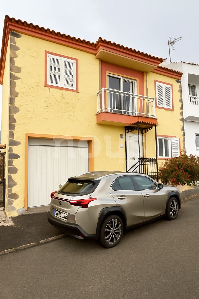 2 bedroom Terraced Villa for sale in Taucho - € 425,000 (Ref: 9620679)