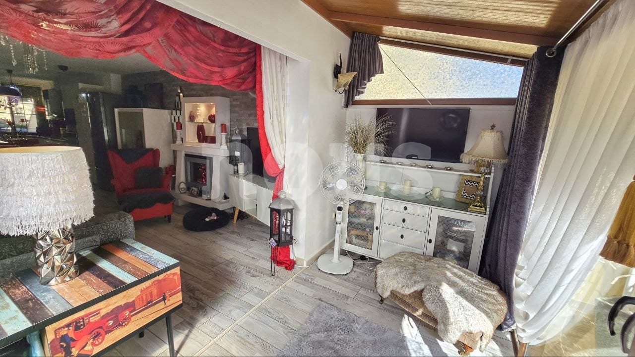 3 makuuhuone Rivitalo myytävänä paikassa Llano del Camello mukana uima-altaan - 409 950 € (Ref: 9631398)