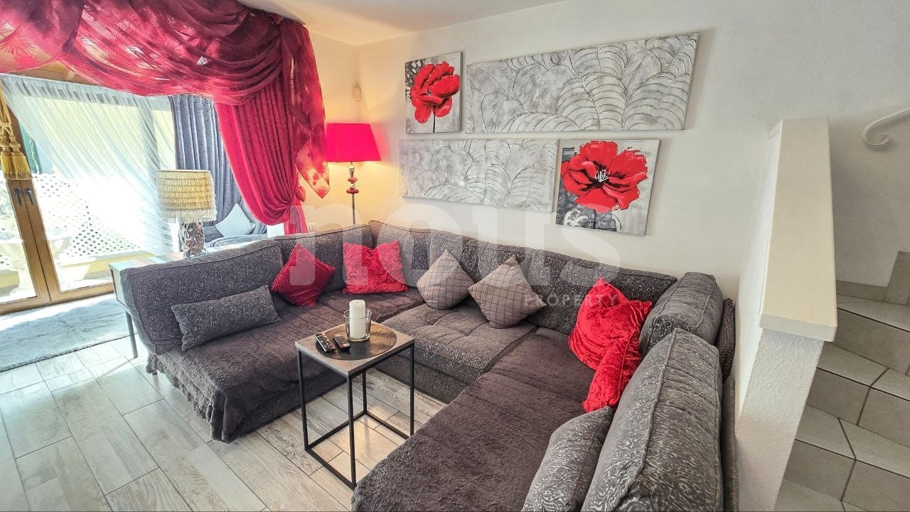 3 makuuhuone Rivitalo myytävänä paikassa Llano del Camello mukana uima-altaan - 409 950 € (Ref: 9631398)