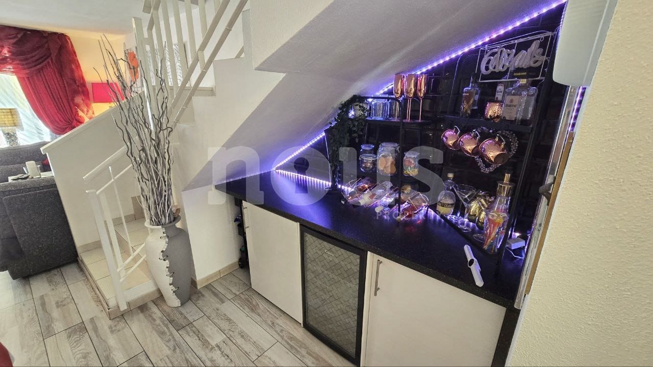 3 makuuhuone Rivitalo myytävänä paikassa Llano del Camello mukana uima-altaan - 409 950 € (Ref: 9631398)