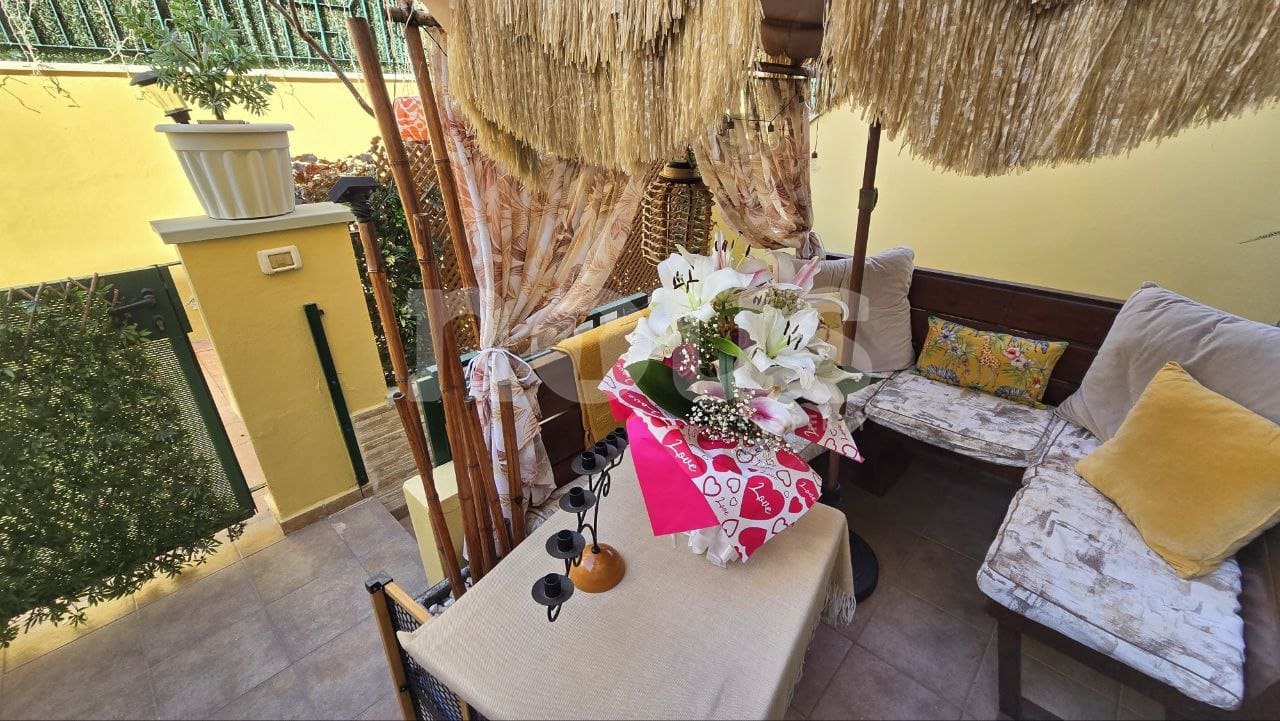 3 makuuhuone Rivitalo myytävänä paikassa Llano del Camello mukana uima-altaan - 409 950 € (Ref: 9631398)