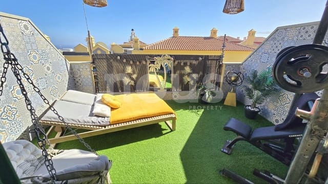 3 makuuhuone Rivitalo myytävänä paikassa Llano del Camello, San Miguel de Abona mukana uima-altaan - 409 950 € (Ref: 9631398)