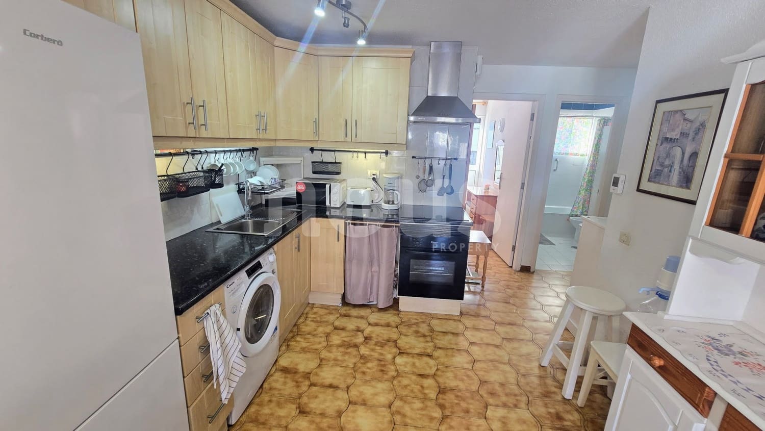 2 soveværelse Lejlighed til salg i Los Cristianos med swimmingpool - € 335.000 (Ref: 9632863)