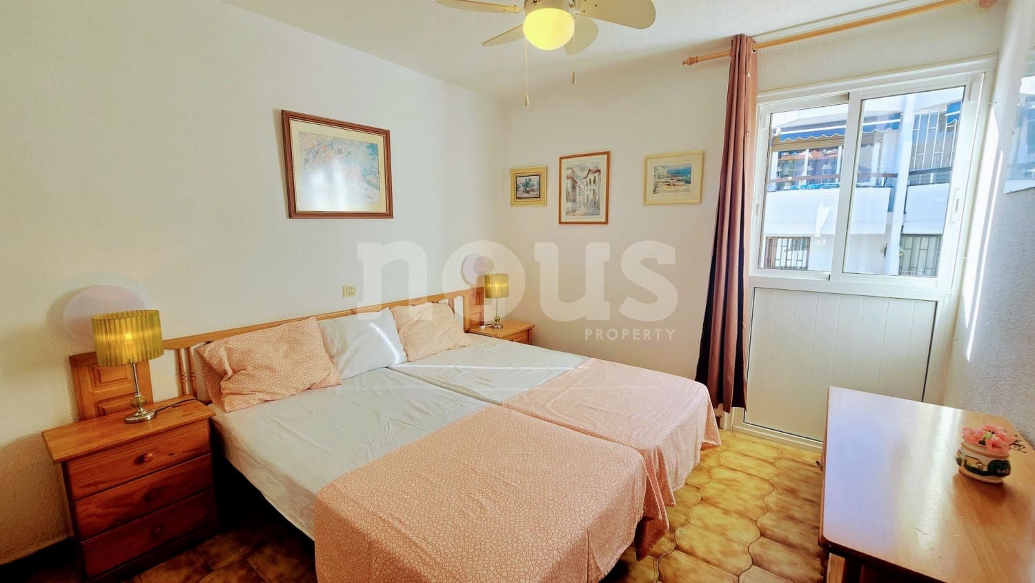 2 soveværelse Lejlighed til salg i Los Cristianos med swimmingpool - € 335.000 (Ref: 9632863)