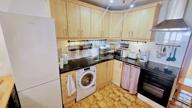 2 chambre Appartement à vendre à Los Cristianos, Arona avec piscine - 335 000 € (Ref: 9632863)