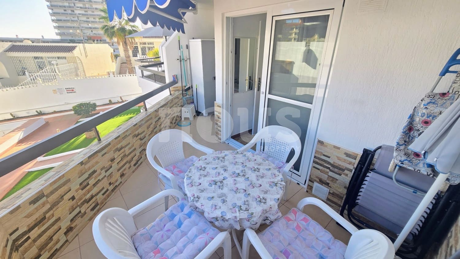 2 soveværelse Lejlighed til salg i Los Cristianos med swimmingpool - € 335.000 (Ref: 9632863)