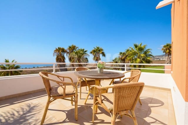 3 quarto Moradia para venda em La Caleta Adeje, Adeje com piscina - 1 250 000 € (Ref: 9646365)