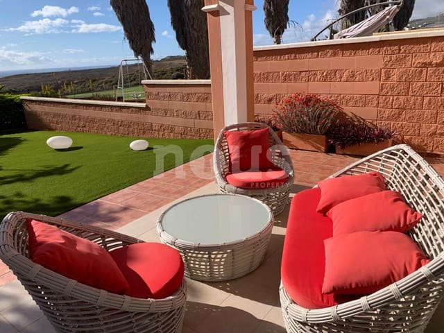 3 quarto Moradia para venda em La Caleta Adeje, Adeje com piscina - 1 250 000 € (Ref: 9646365)