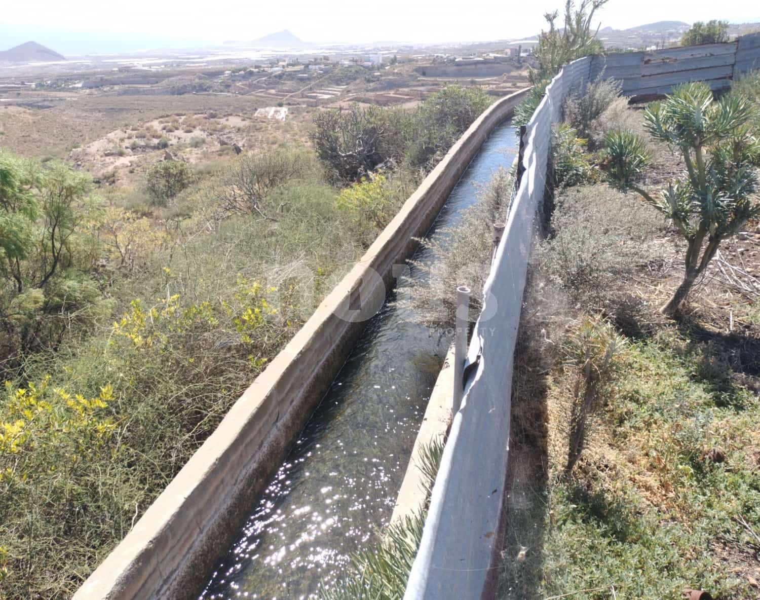 Rakentamaton maa myytävänä paikassa Chimiche - 560 000 € (Ref: 9666998)