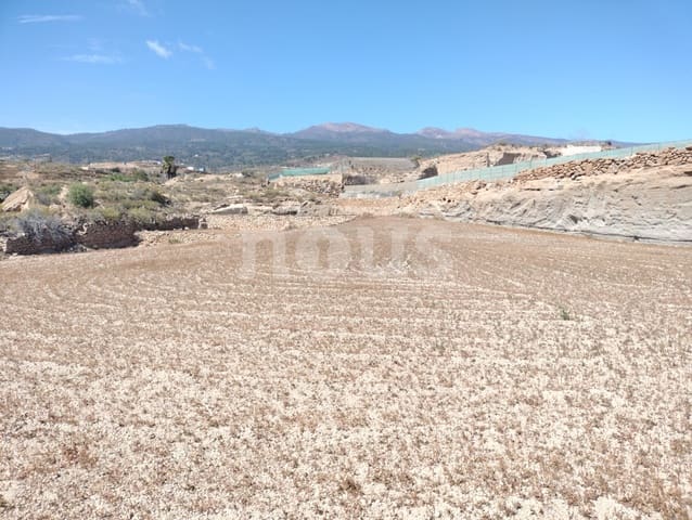 Terre non Aménagée à vendre à Chimiche, Granadilla de Abona - 560 000 € (Ref: 9666998)