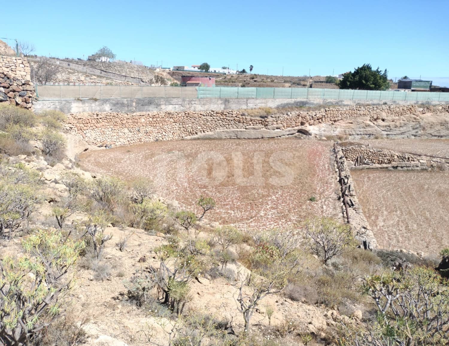 Rakentamaton maa myytävänä paikassa Chimiche - 560 000 € (Ref: 9666998)