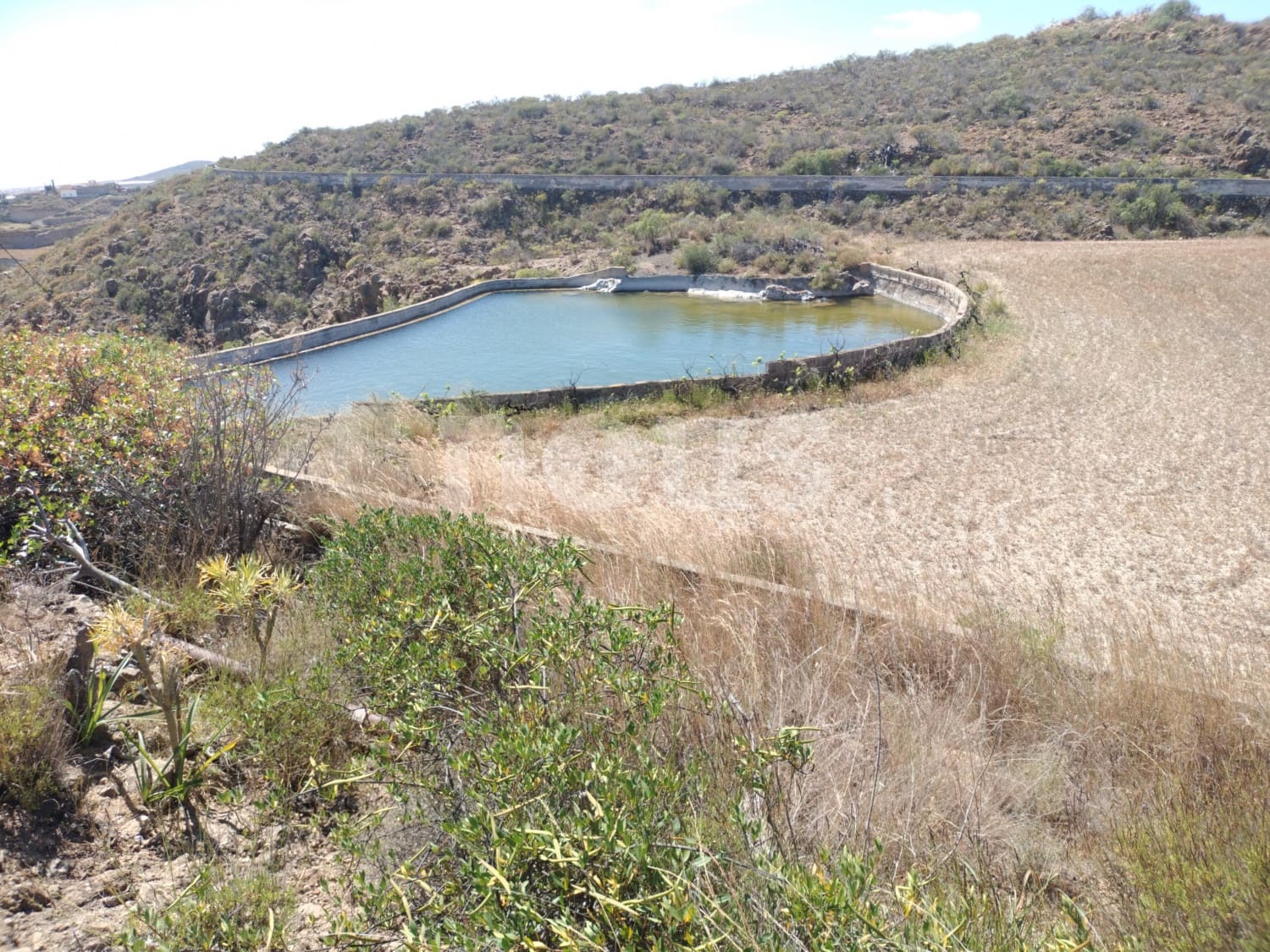 Rakentamaton maa myytävänä paikassa Chimiche - 560 000 € (Ref: 9666998)