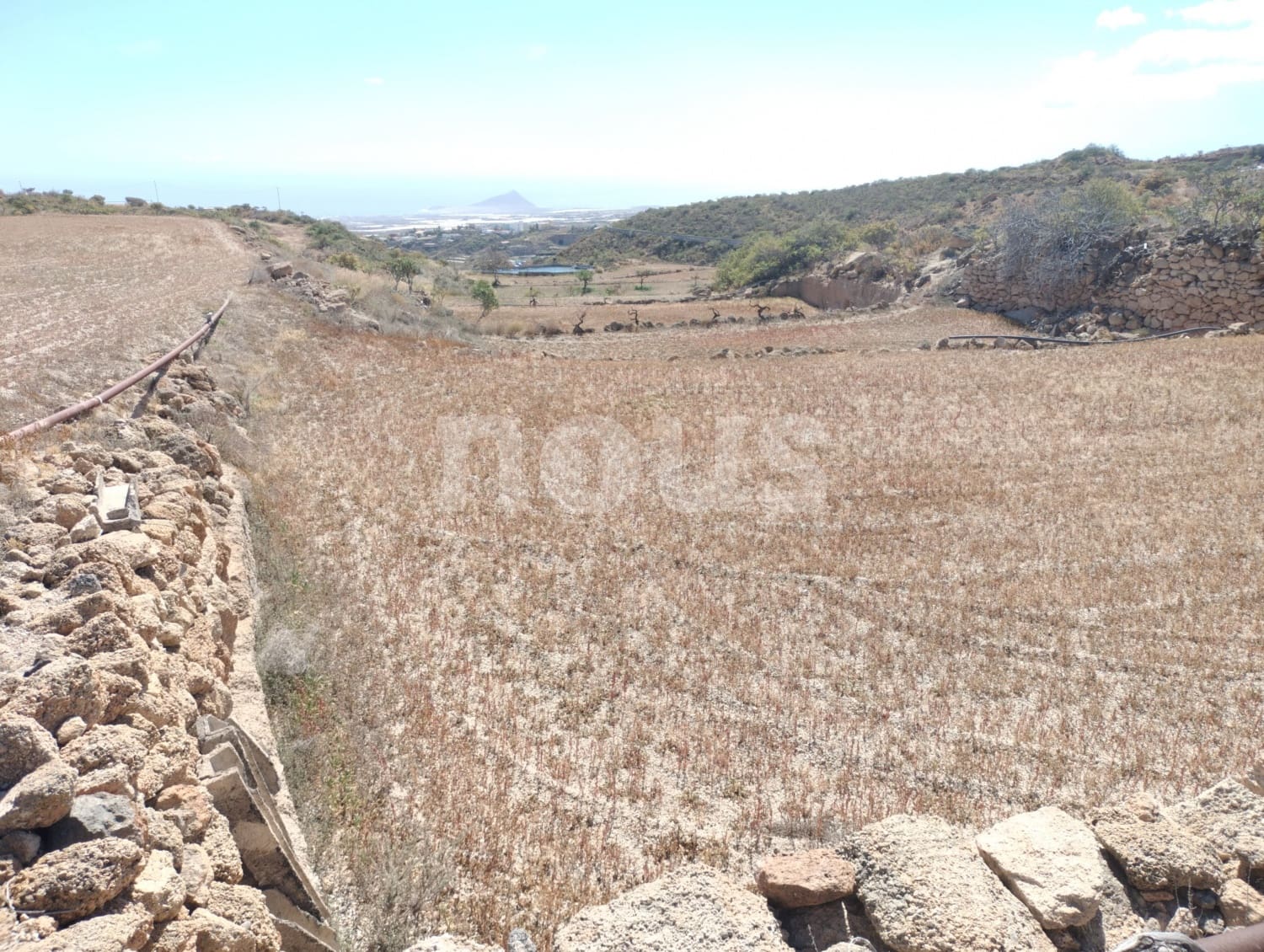 Rakentamaton maa myytävänä paikassa Chimiche - 560 000 € (Ref: 9666998)