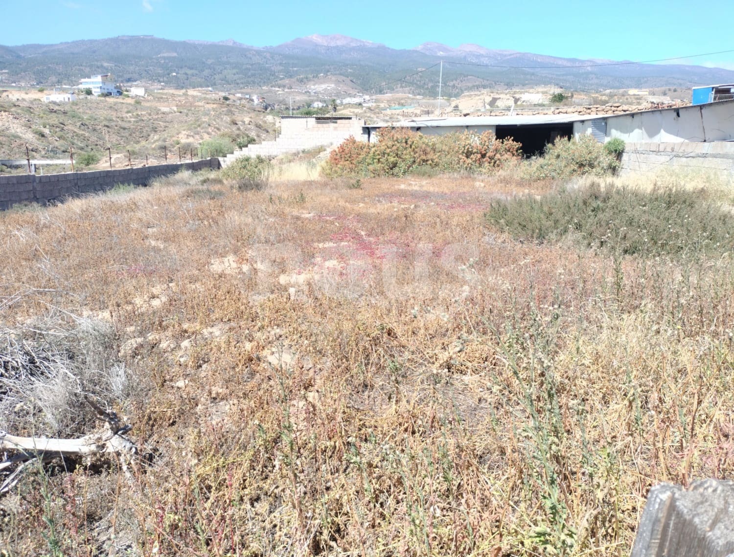 Rakentamaton maa myytävänä paikassa Chimiche - 560 000 € (Ref: 9666998)