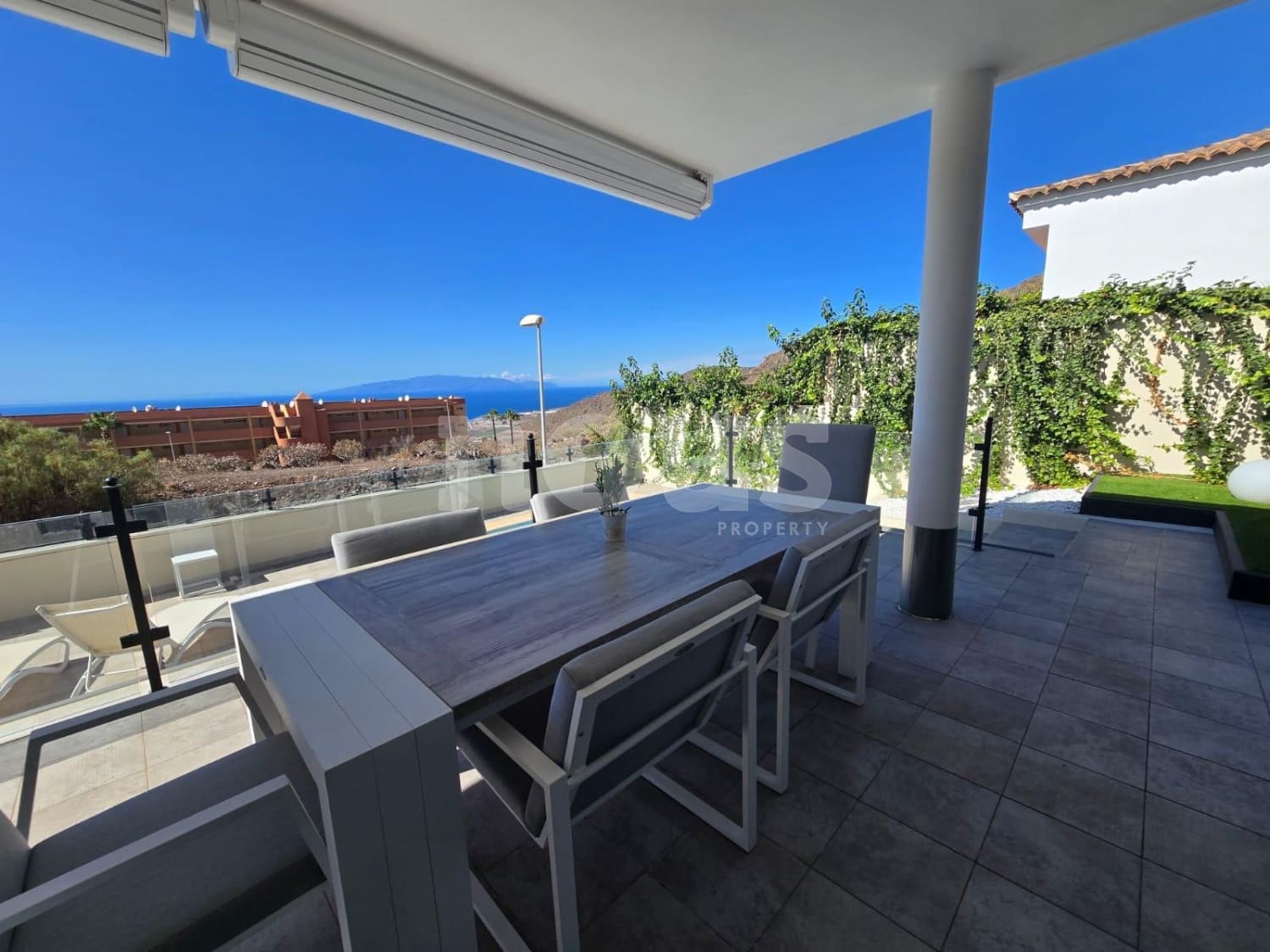 3 soveværelse Villa til salg i Torviscas med swimmingpool - € 1.480.000 (Ref: 9671222)