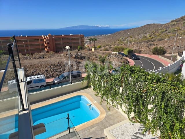 3 soveværelse Villa til salg i Torviscas, Adeje med swimmingpool - € 1.480.000 (Ref: 9671222)