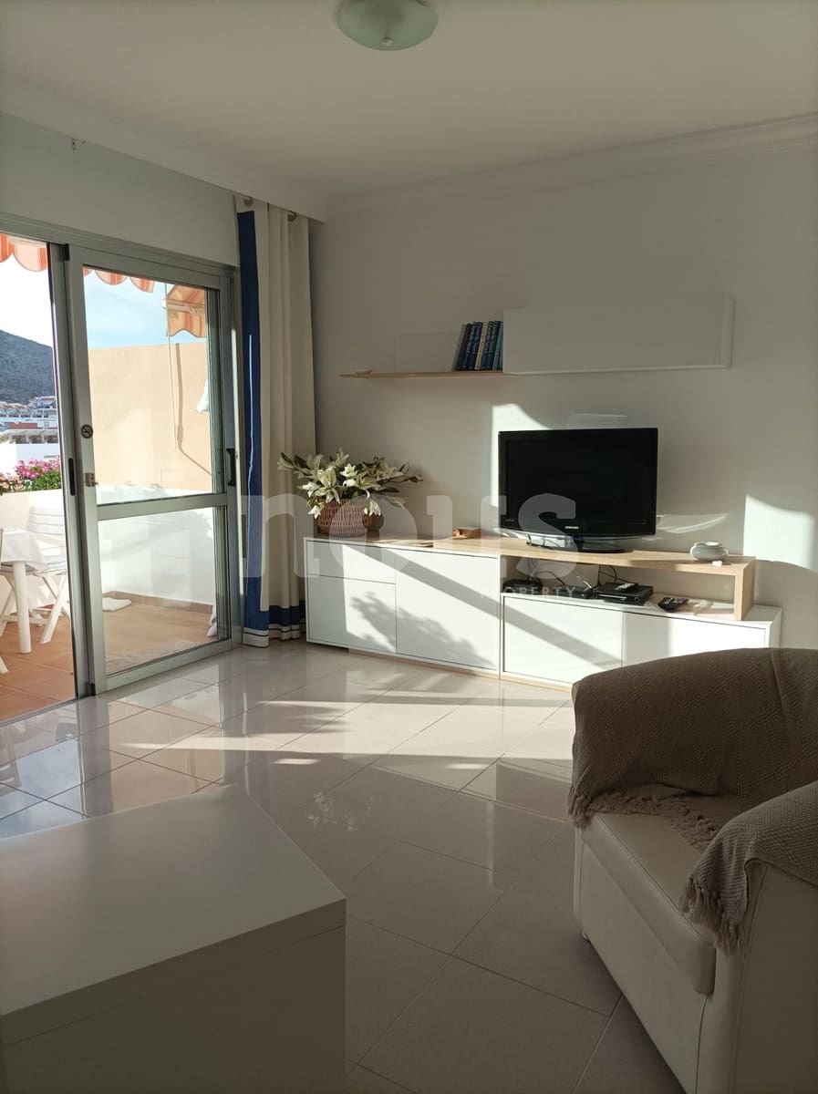 Ático de 1 habitación en Los Cristianos en venta con piscina - 299.950 € (Ref: 9709053)