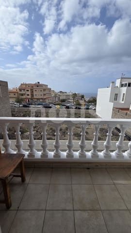 2 soveværelse Penthouse til salg i Los Abrigos, Granadilla de Abona - € 232.000 (Ref: 9730898)