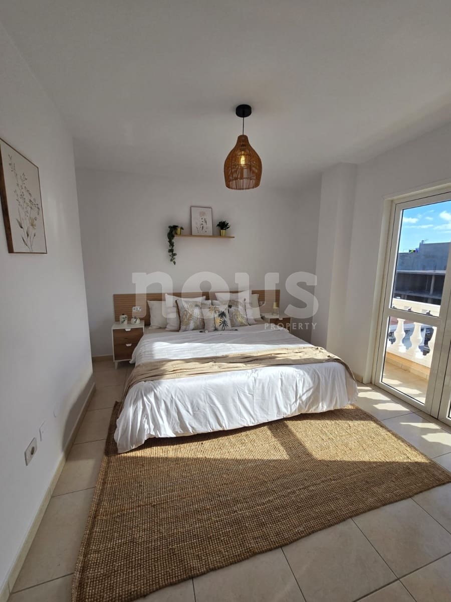 2 slaapkamer Penthouse te koop in Los Abrigos - € 239.000 (Ref: 9730898)