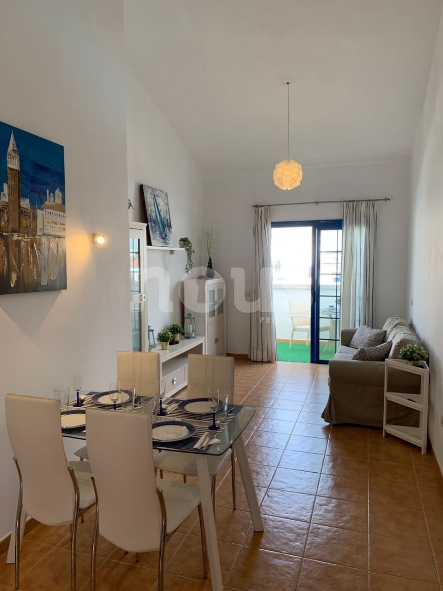 2 bedroom Penthouse for sale in Llano del Camello with pool - € 265,000 (Ref: 9733750)