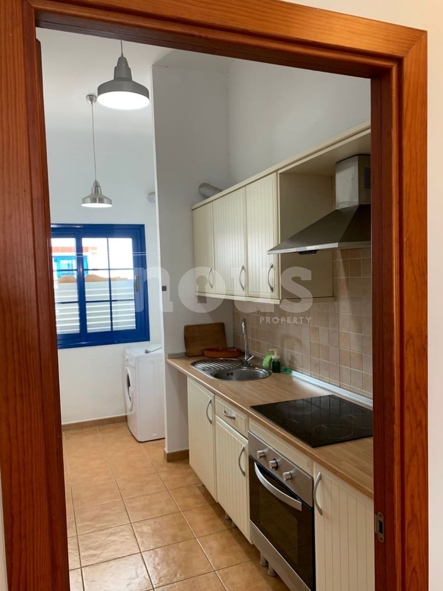 2 bedroom Penthouse for sale in Llano del Camello with pool - € 265,000 (Ref: 9733750)