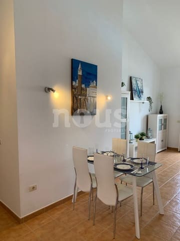 2 bedroom Penthouse for sale in Llano del Camello, San Miguel de Abona with pool - € 265,000 (Ref: 9733750)