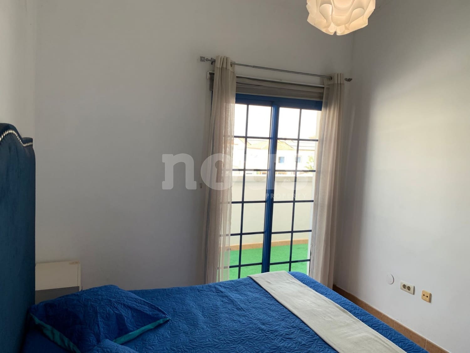 2 bedroom Penthouse for sale in Llano del Camello with pool - € 265,000 (Ref: 9733750)