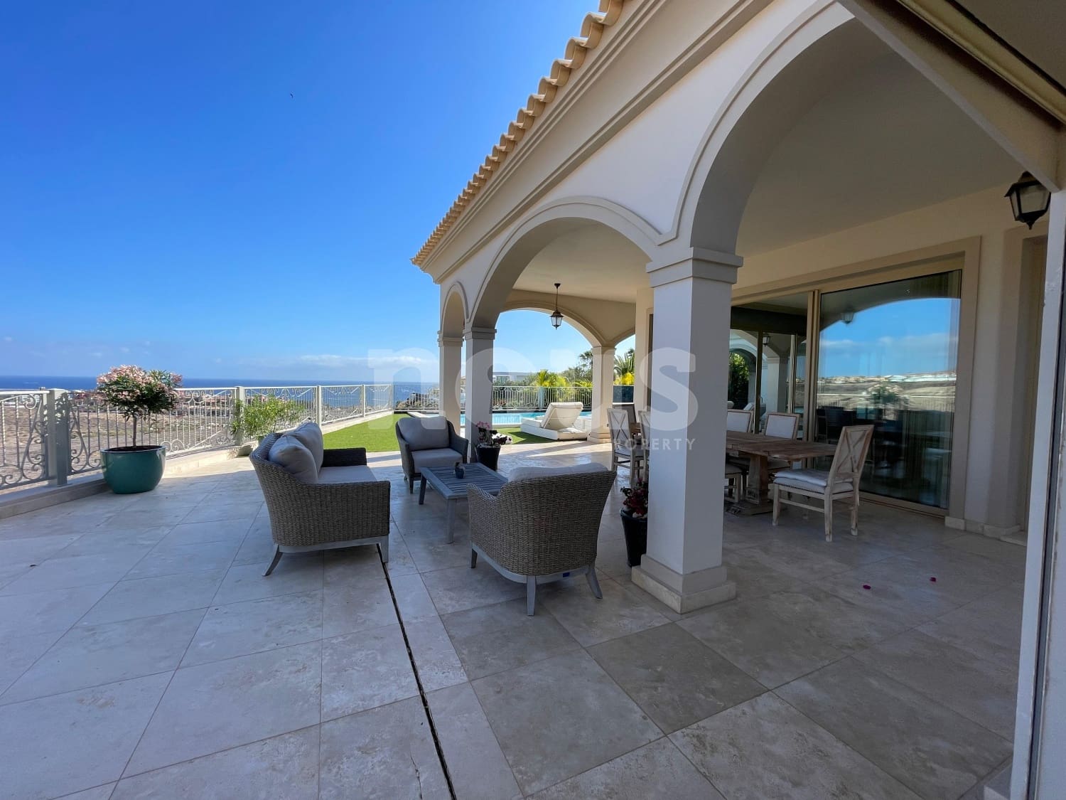 7 quarto Moradia para venda em La Caleta Adeje com piscina - 5 950 000 € (Ref: 9777087)