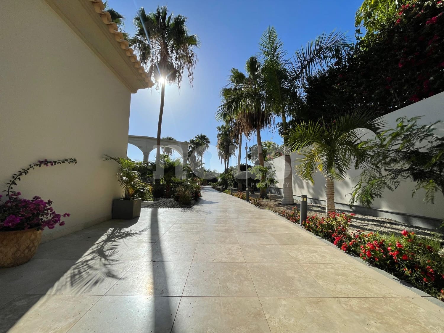 7 quarto Moradia para venda em La Caleta Adeje com piscina - 5 950 000 € (Ref: 9777087)