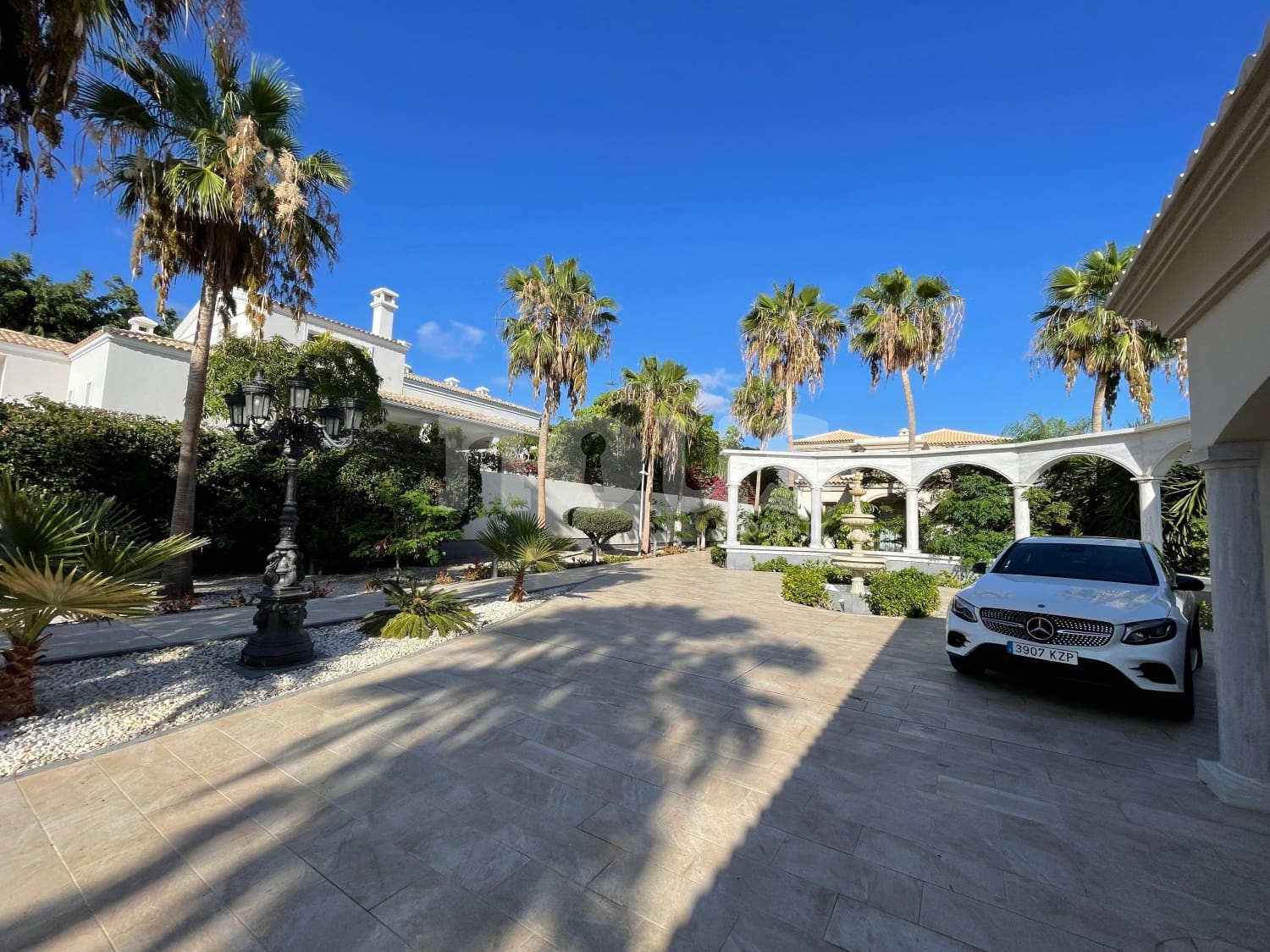 7 quarto Moradia para venda em La Caleta Adeje com piscina - 5 950 000 € (Ref: 9777087)