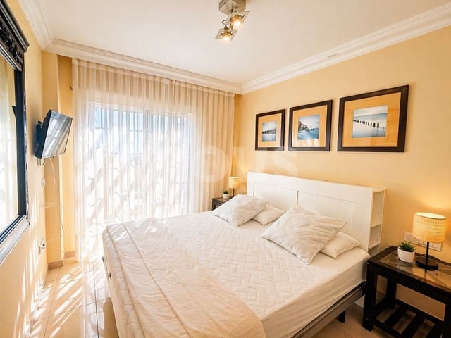 2 soveværelse Lejlighed til salg i Playa del Duque, Adeje med swimmingpool - € 800.000 (Ref: 9790038)