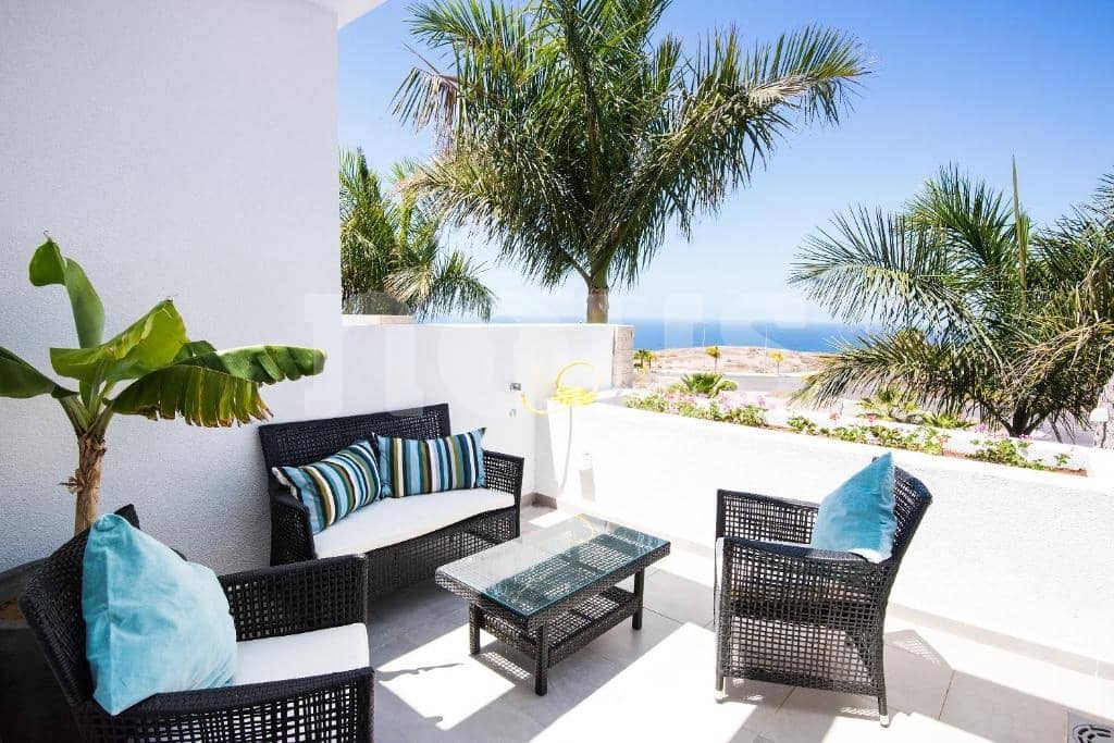 3 bedroom Villa for sale in La Caleta Adeje with pool - € 1,690,000 (Ref: 9833013)