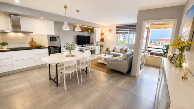 2 Zimmer Apartment zu verkaufen in Playa Paraiso, Adeje mit Pool - 599.900 € (Ref: 9911829)