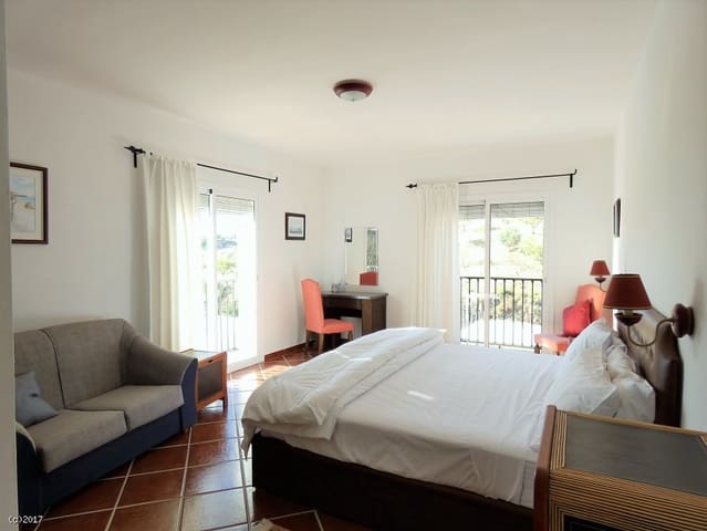 7 sypialnia Biznes na sprzedaż w Rincón de la Victoria - 925 000 € (Ref: 7716138)